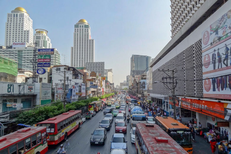 Bangkok Ratchathewi Strassenverkehr