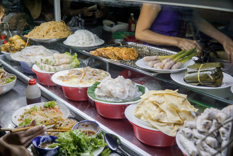 Food Market Hoi An - Mrs Hoa